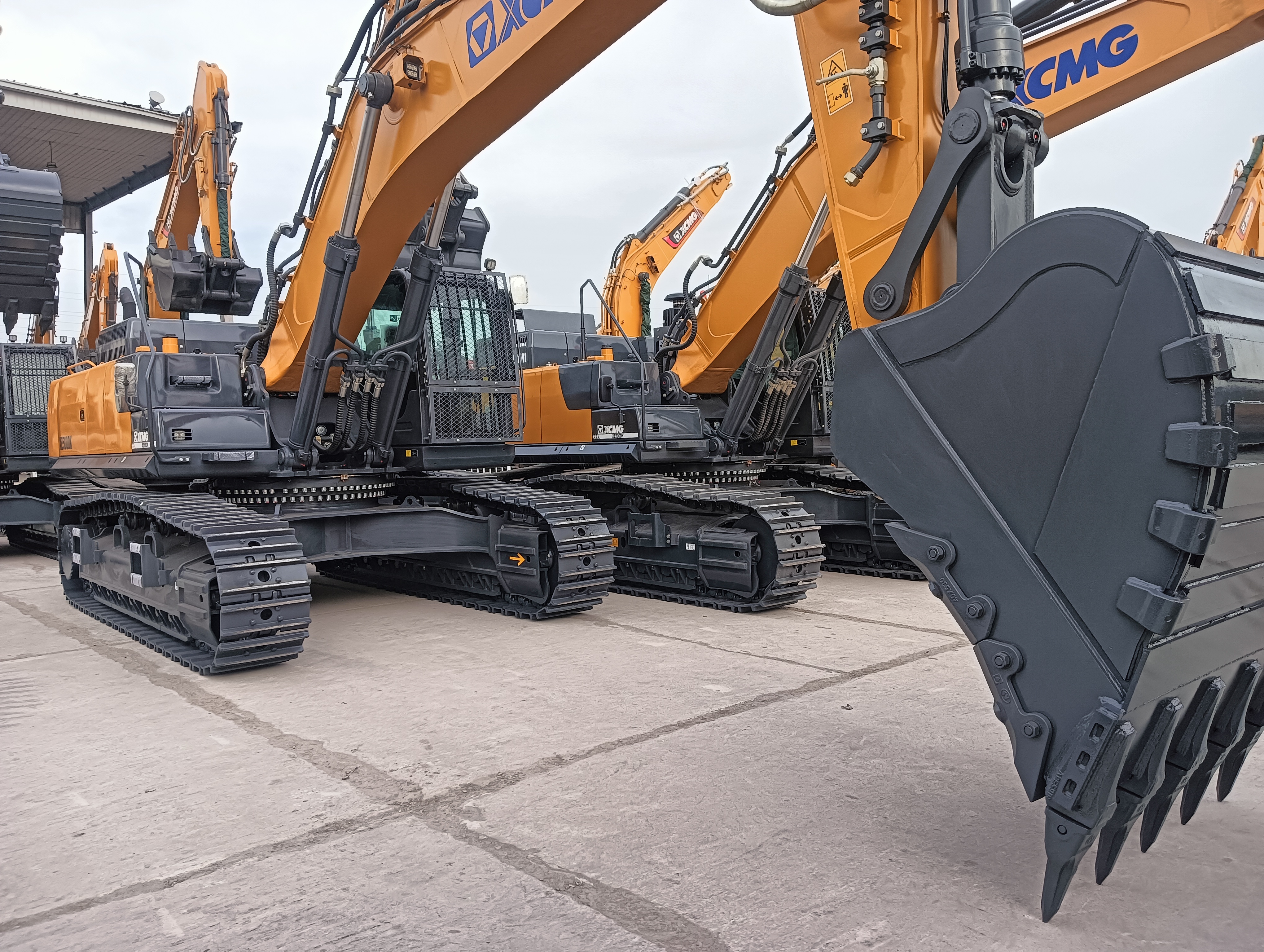 徐工XE500GK履带式挖掘机