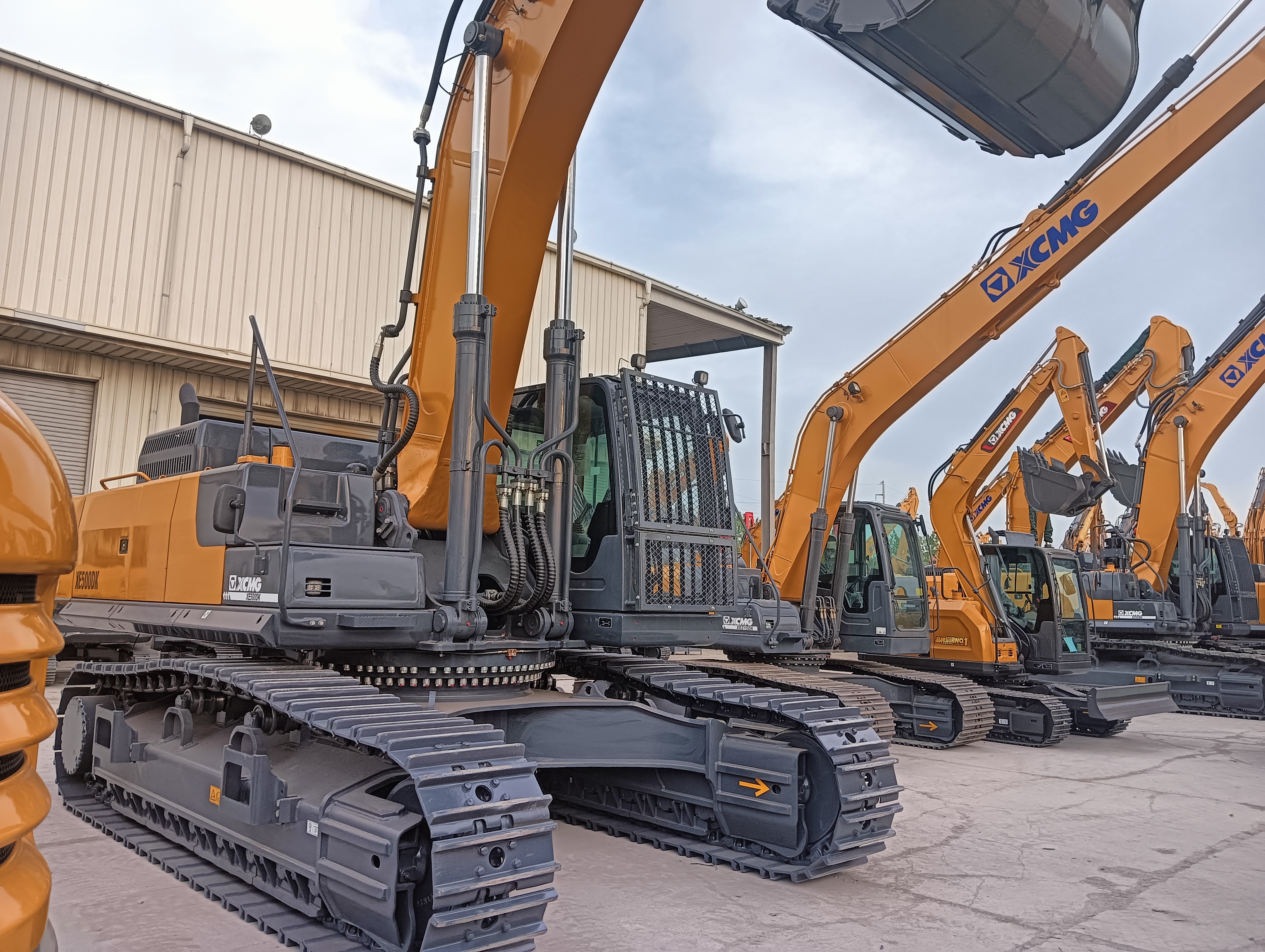 徐工XE500GK履带式挖掘机