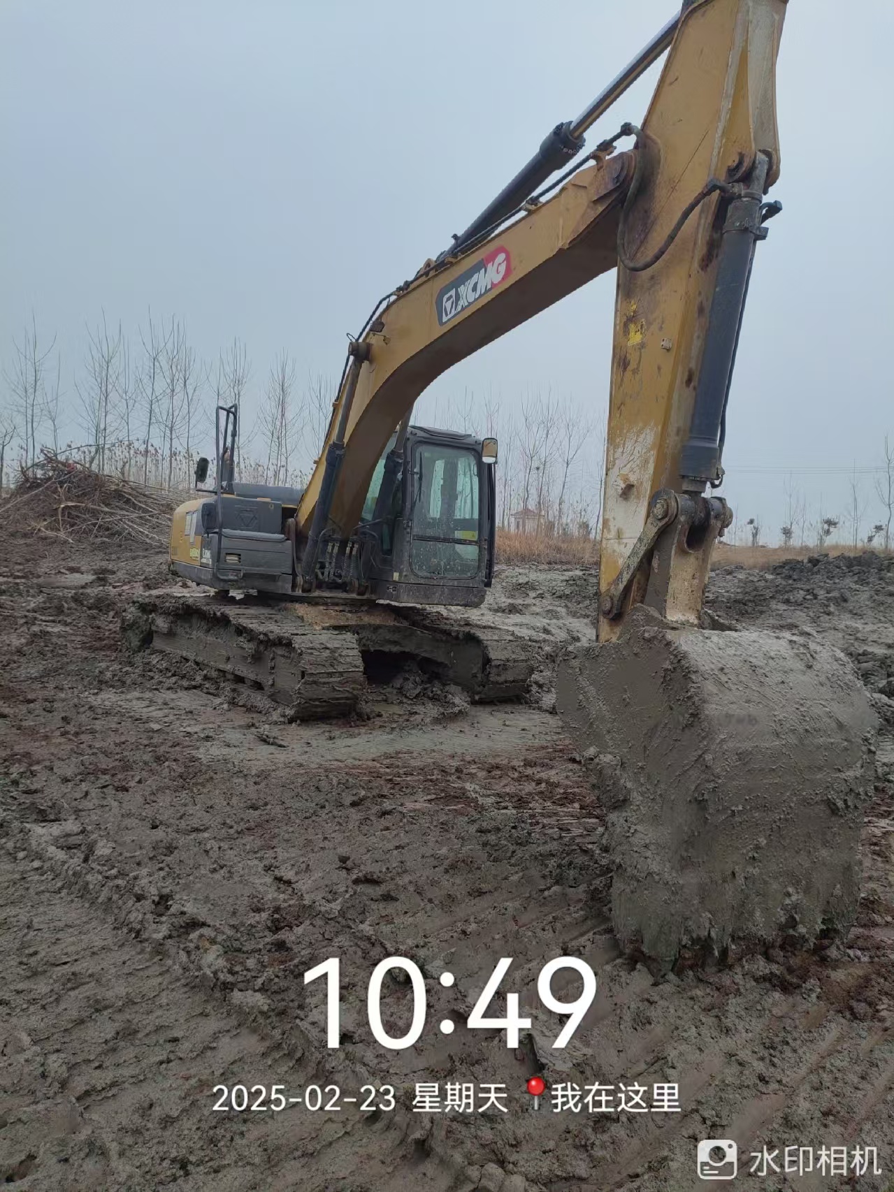 徐工XE200DA履带式挖掘机