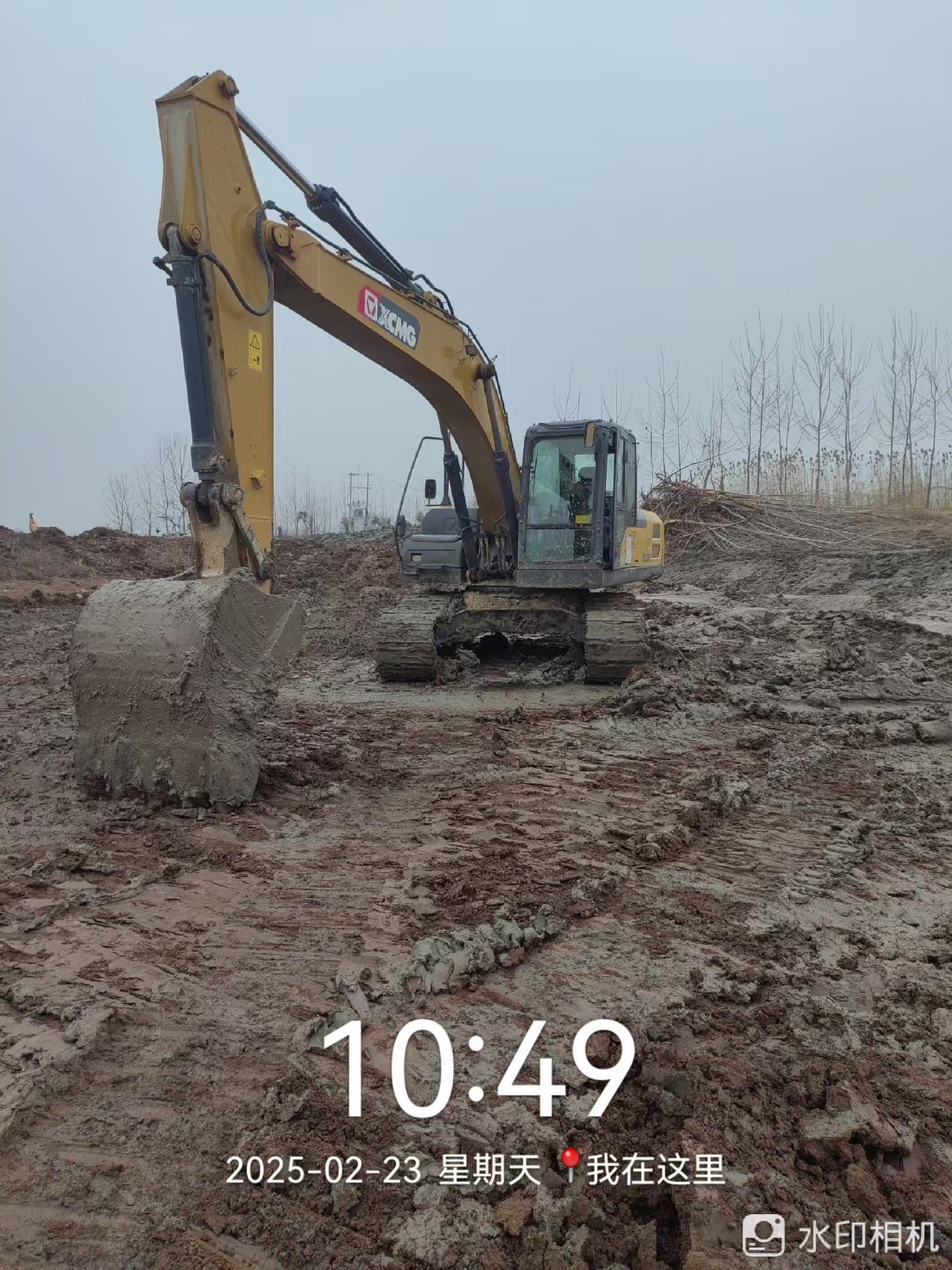 徐工XE200DA履带式挖掘机