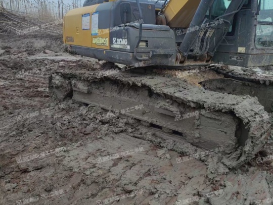 徐工XE200DA履带式挖掘机