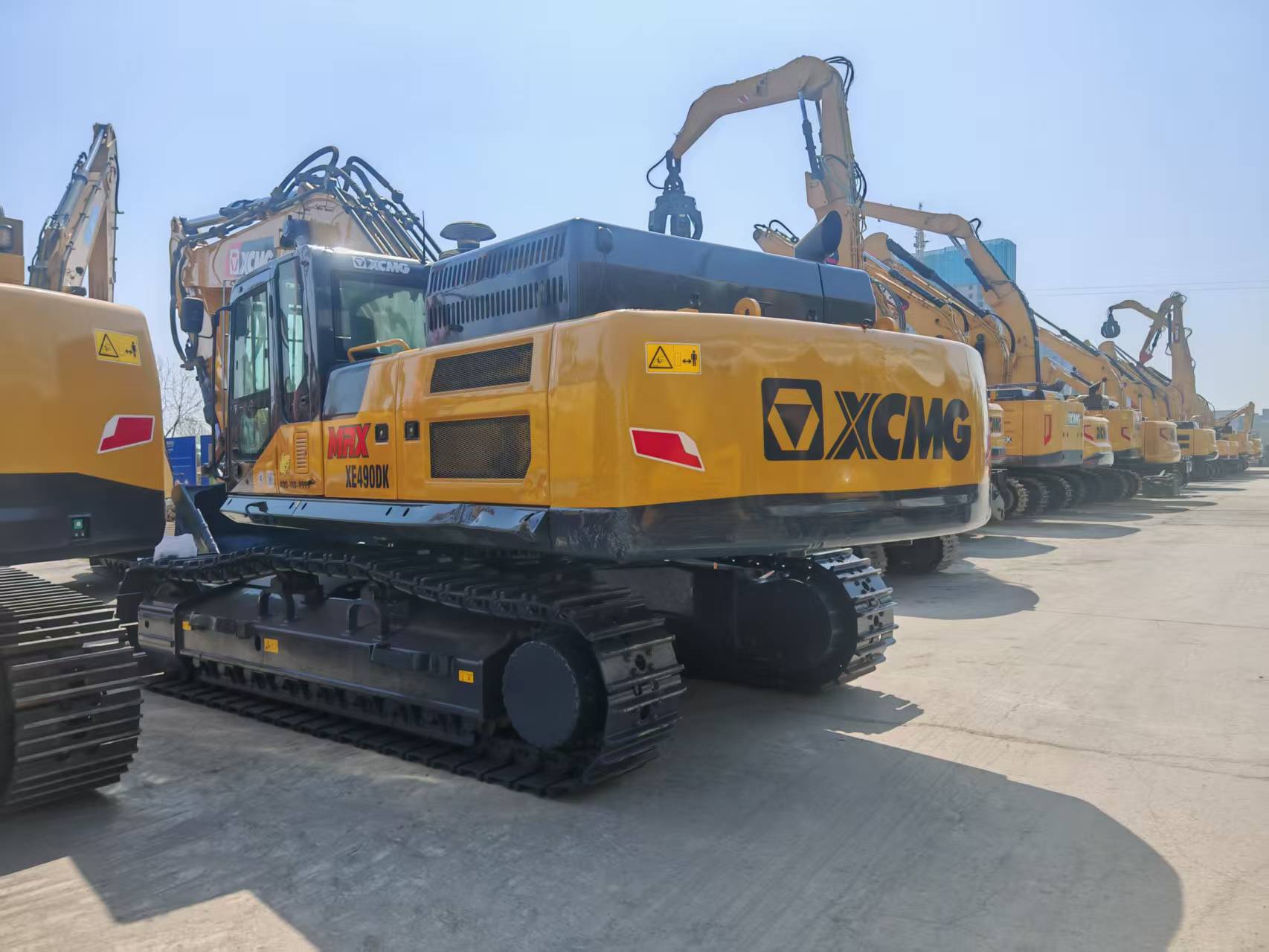 徐工XE490DK履带式挖掘机