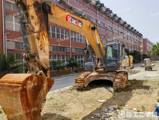 徐工XE380DK履带式挖掘机