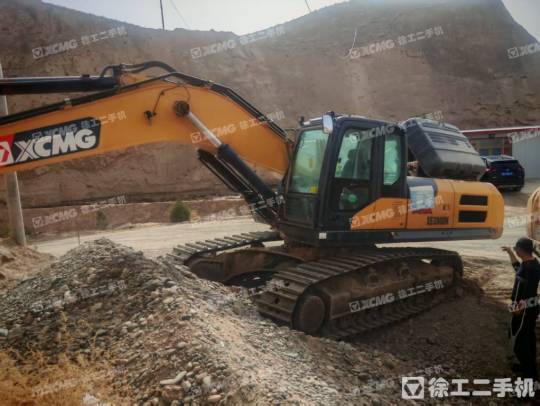 徐工XE380DK履带式挖掘机