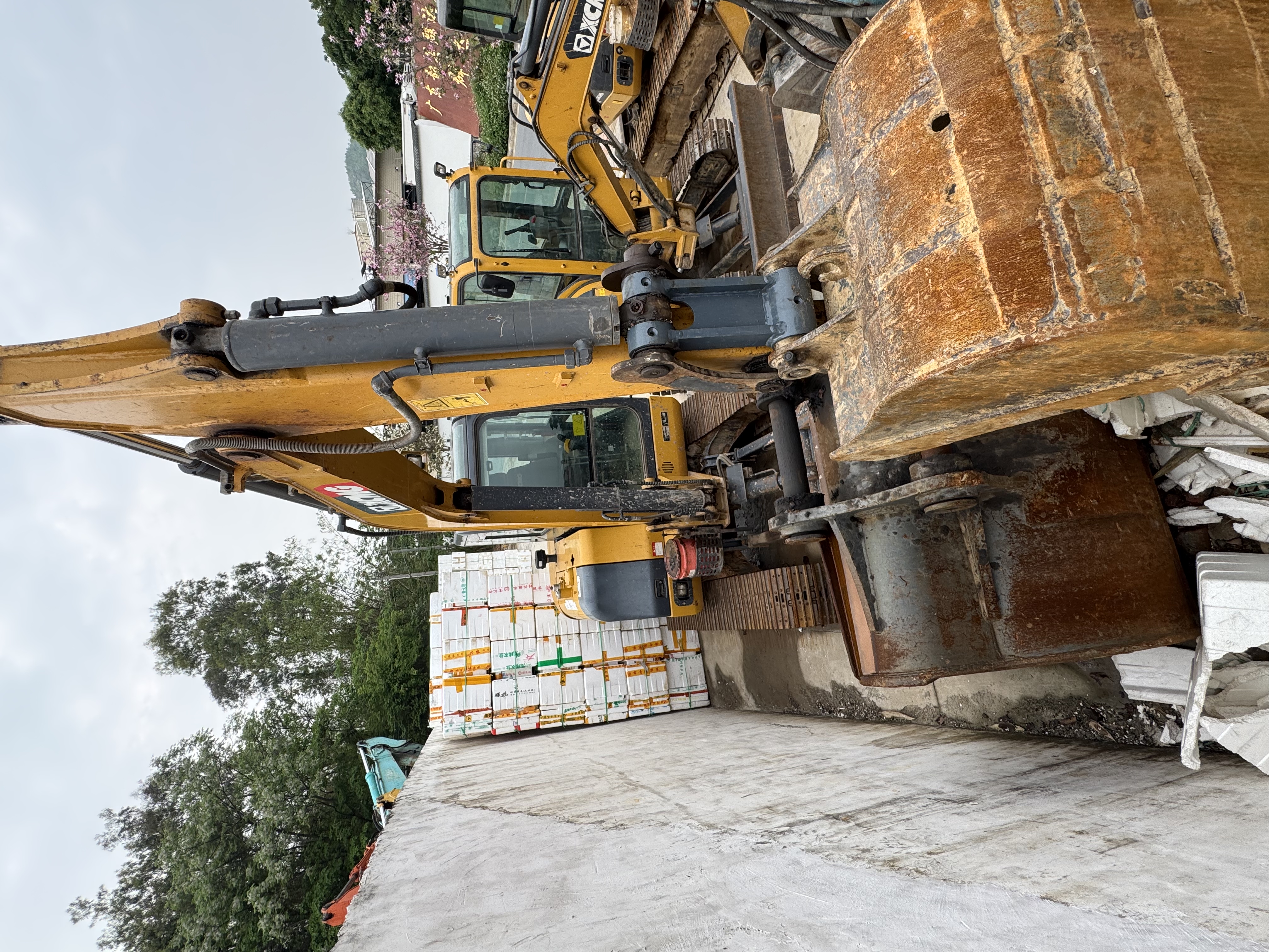 徐工XE60DA履带式挖掘机