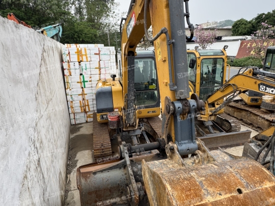 徐工XE60DA履带式挖掘机