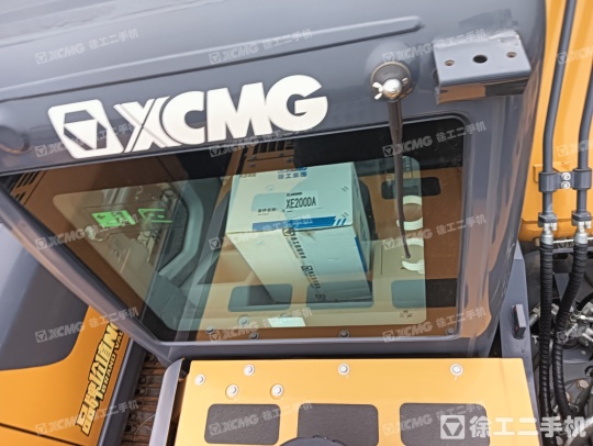 徐工XE200DA履带式挖掘机