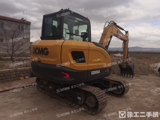 徐工XE60GA履带式挖掘机
