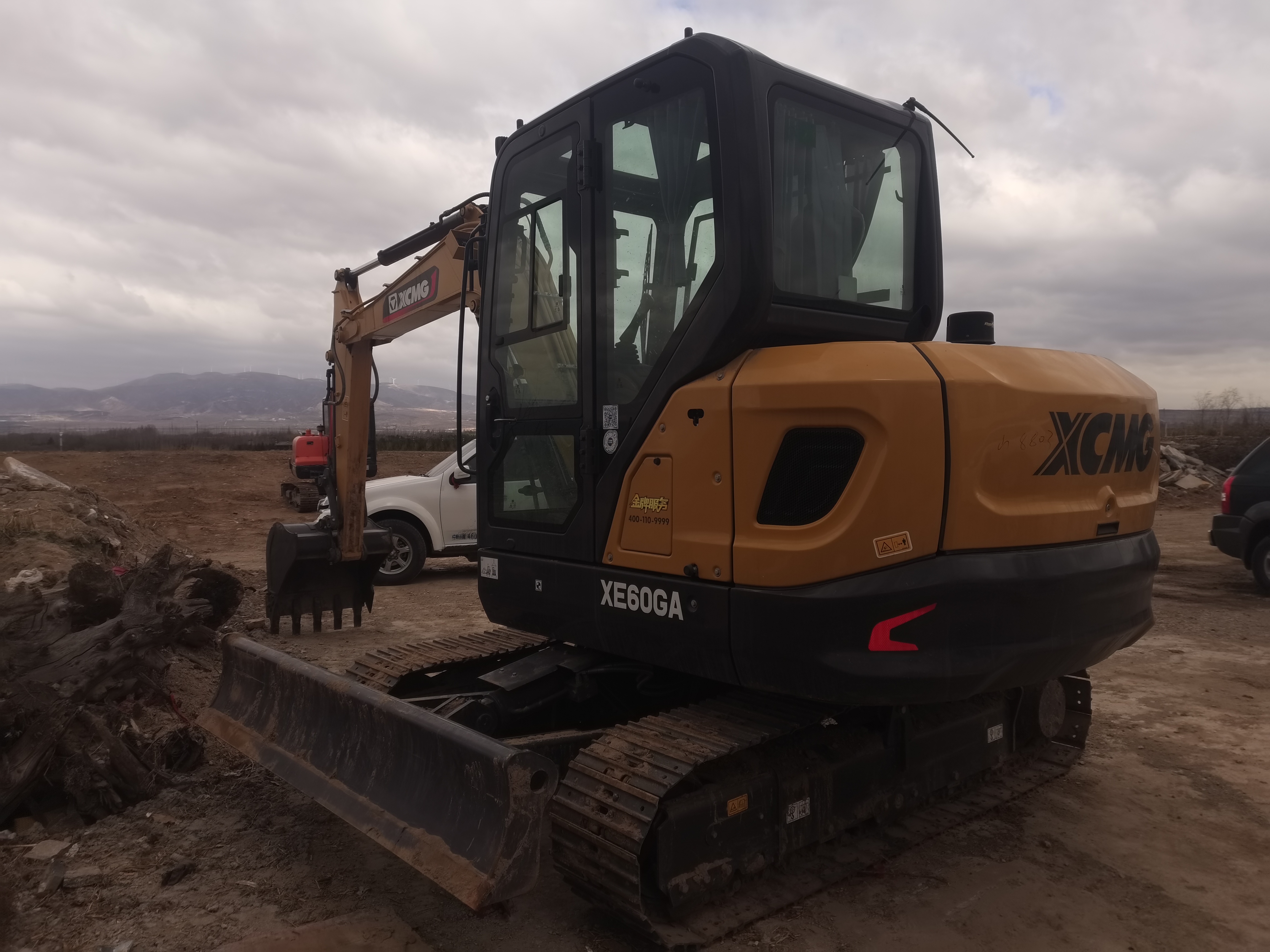 徐工XE60GA履带式挖掘机