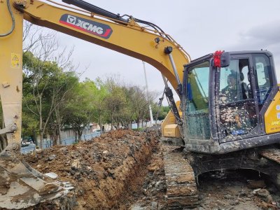 徐工XE135G履帶式挖掘機