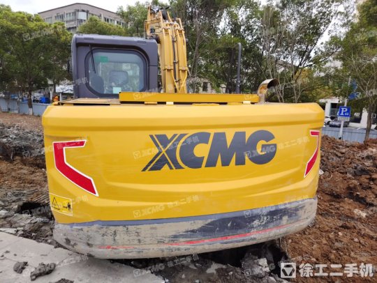 徐工XE135G履带式挖掘机