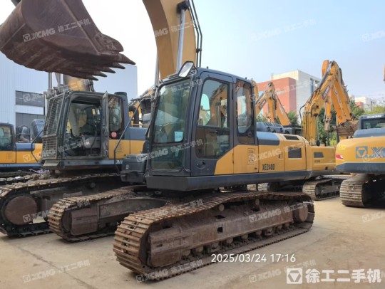 徐工XE240D履带式挖掘机