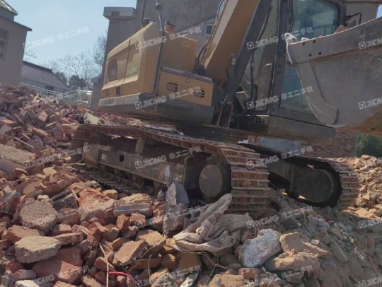 徐工XE75GA履带式挖掘机