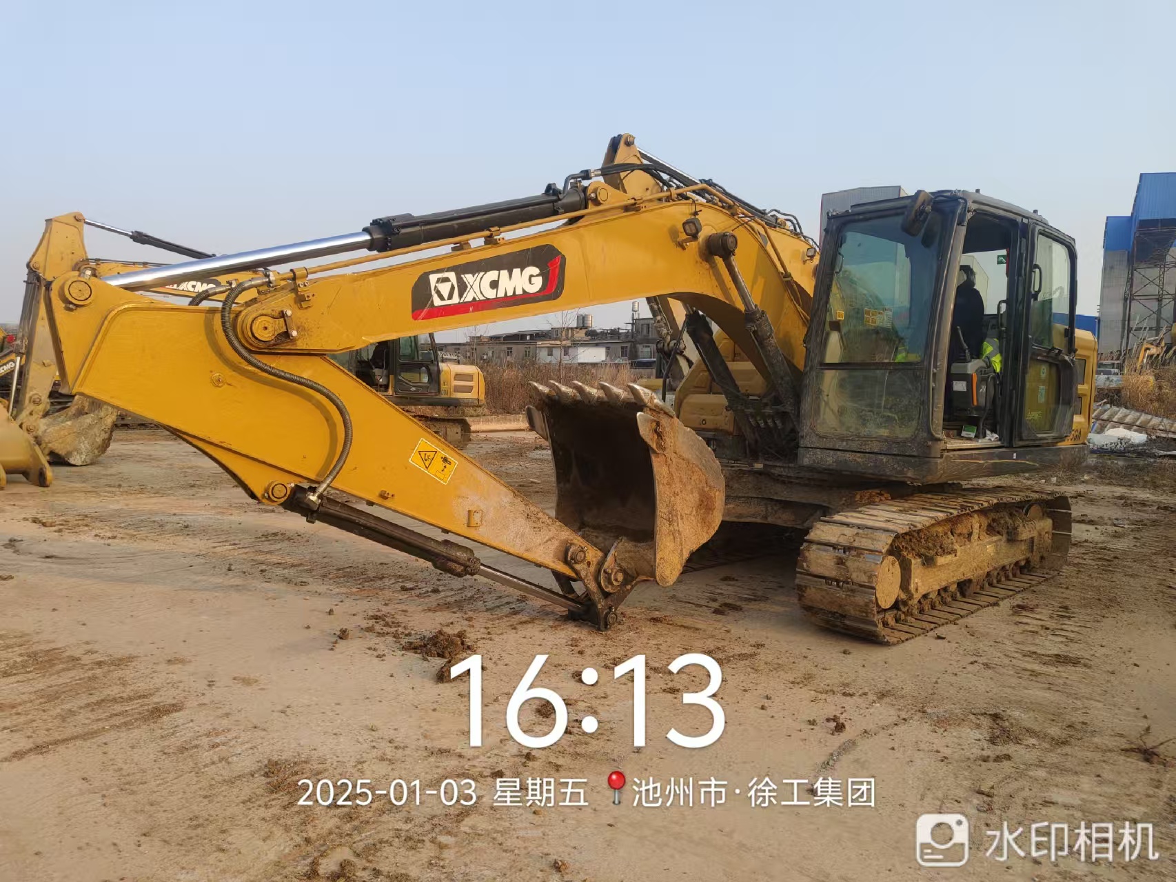 徐工XE135GA履带式挖掘机