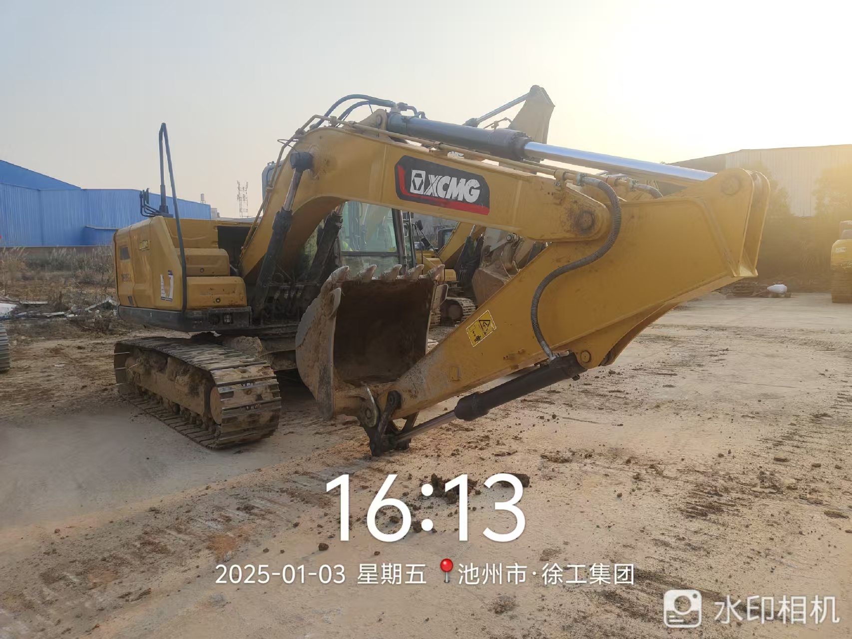 徐工XE135GA履带式挖掘机