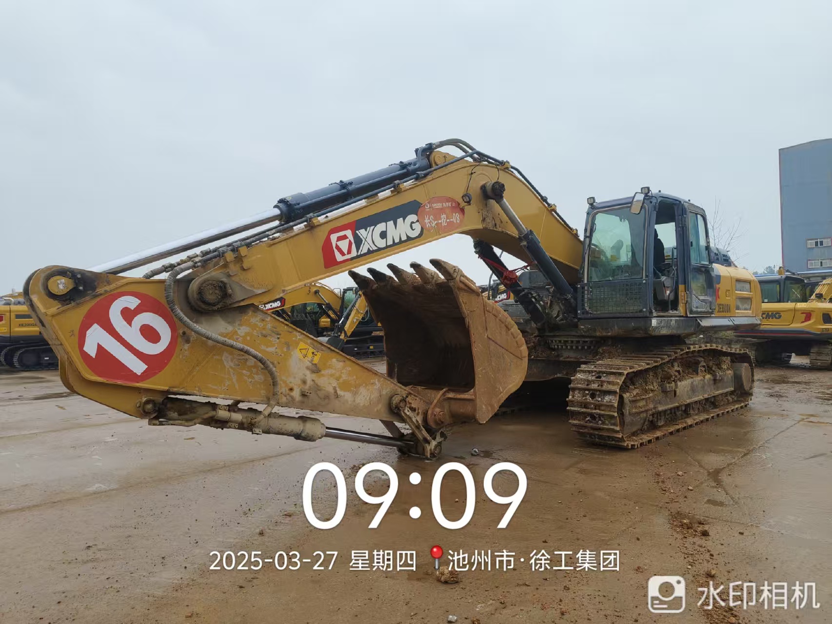 徐工XE380DK履带式挖掘机