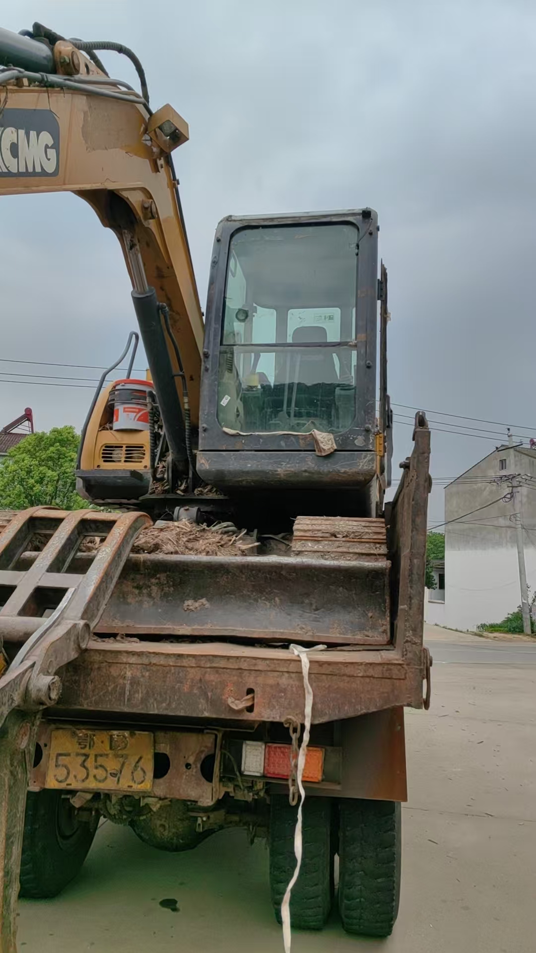 徐工XE75DA履带式挖掘机