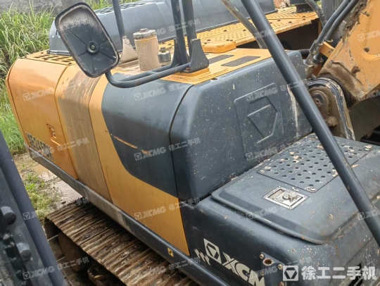 徐工XE215DA履带式挖掘机