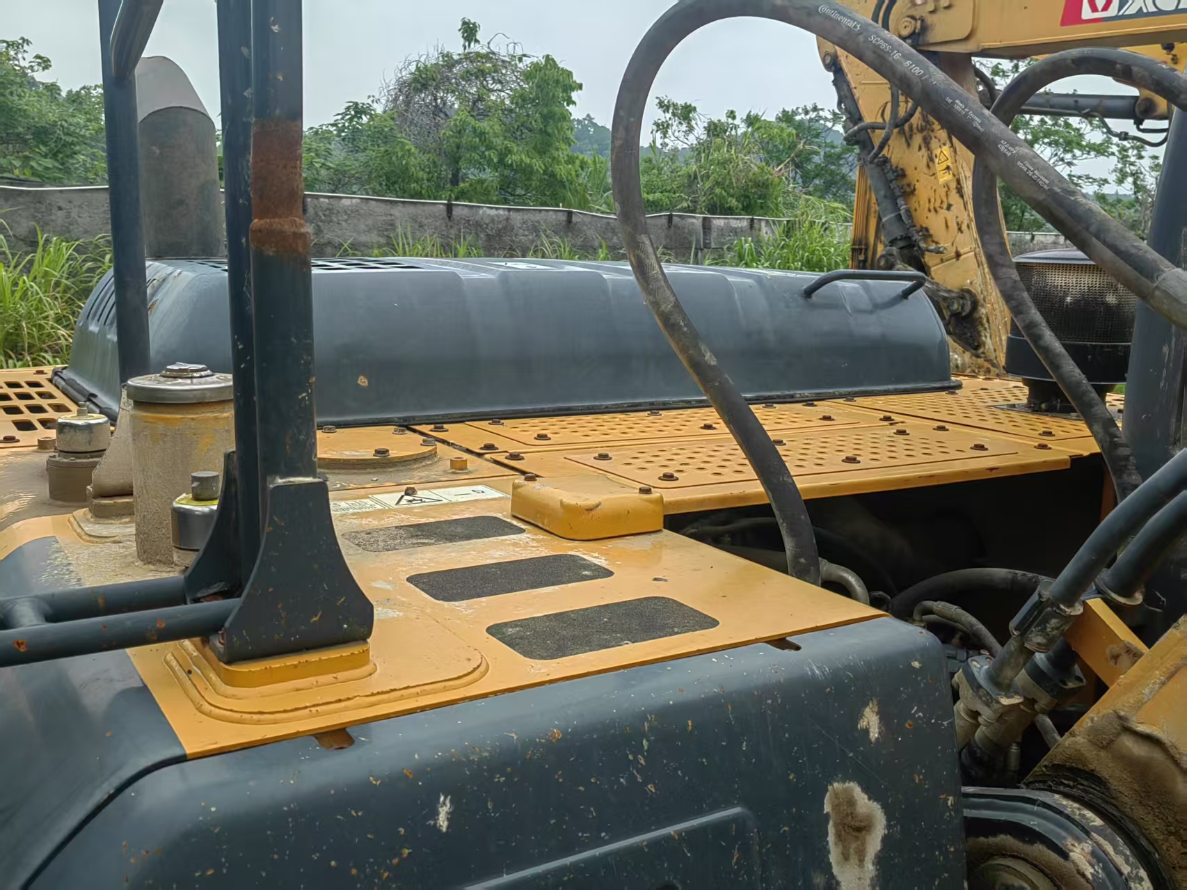 徐工XE215DA履带式挖掘机