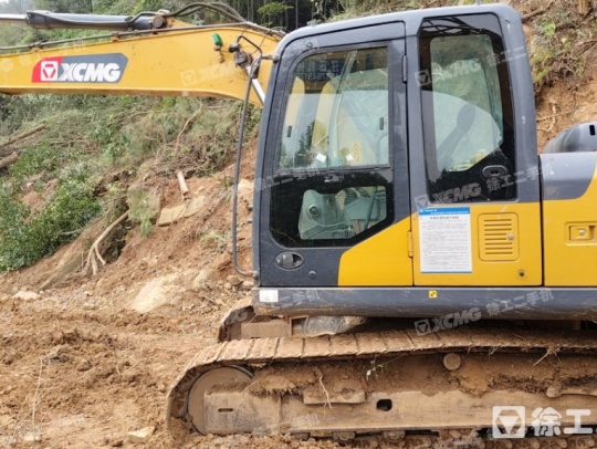 徐工XE135D履带式挖掘机