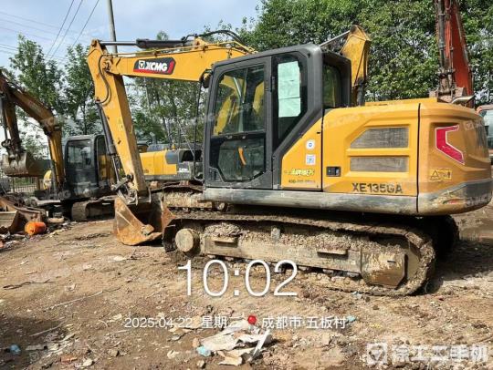 徐工XE135GA履带式挖掘机