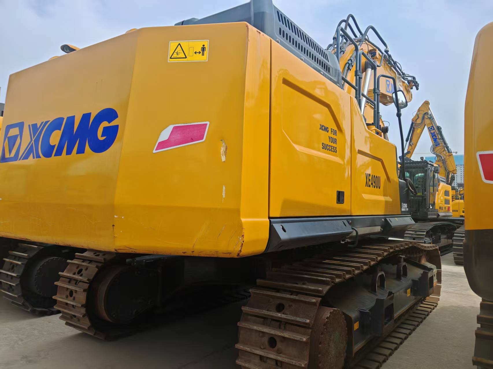 徐工XE490D履帶式挖掘機