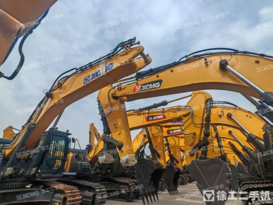 徐工XE490D履带式挖掘机