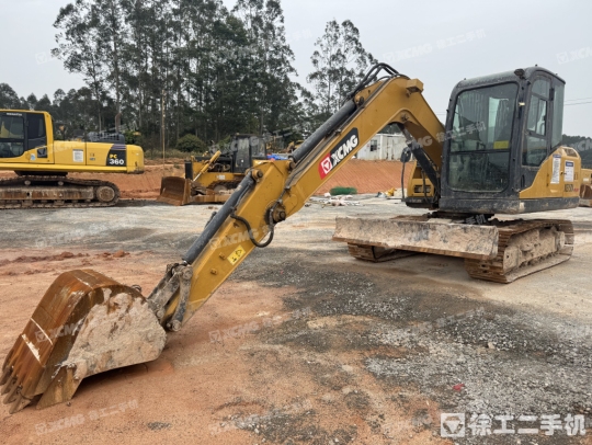 徐工XE75DA履带式挖掘机