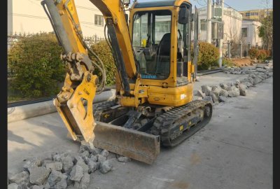 徐工XE35U履帶式挖掘機
