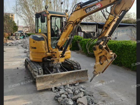 徐工XE35U履带式挖掘机