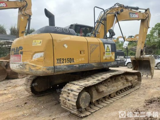 徐工XE215DA履带式挖掘机