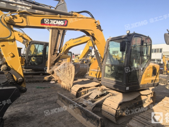 徐工XE75G履带式挖掘机