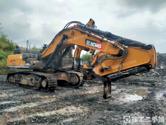 徐工XE550DK履带式挖掘机