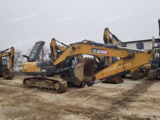 徐工XE205DA履带式挖掘机