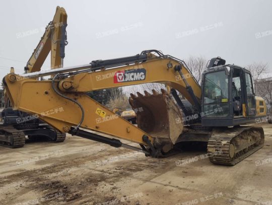 徐工XE205DA履带式挖掘机