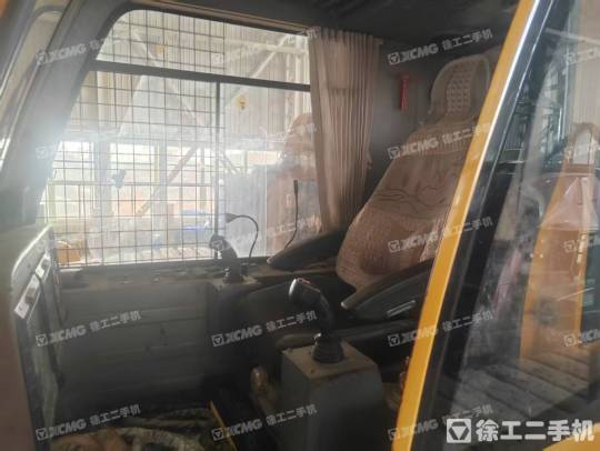 徐工XGC650履帶式起重機