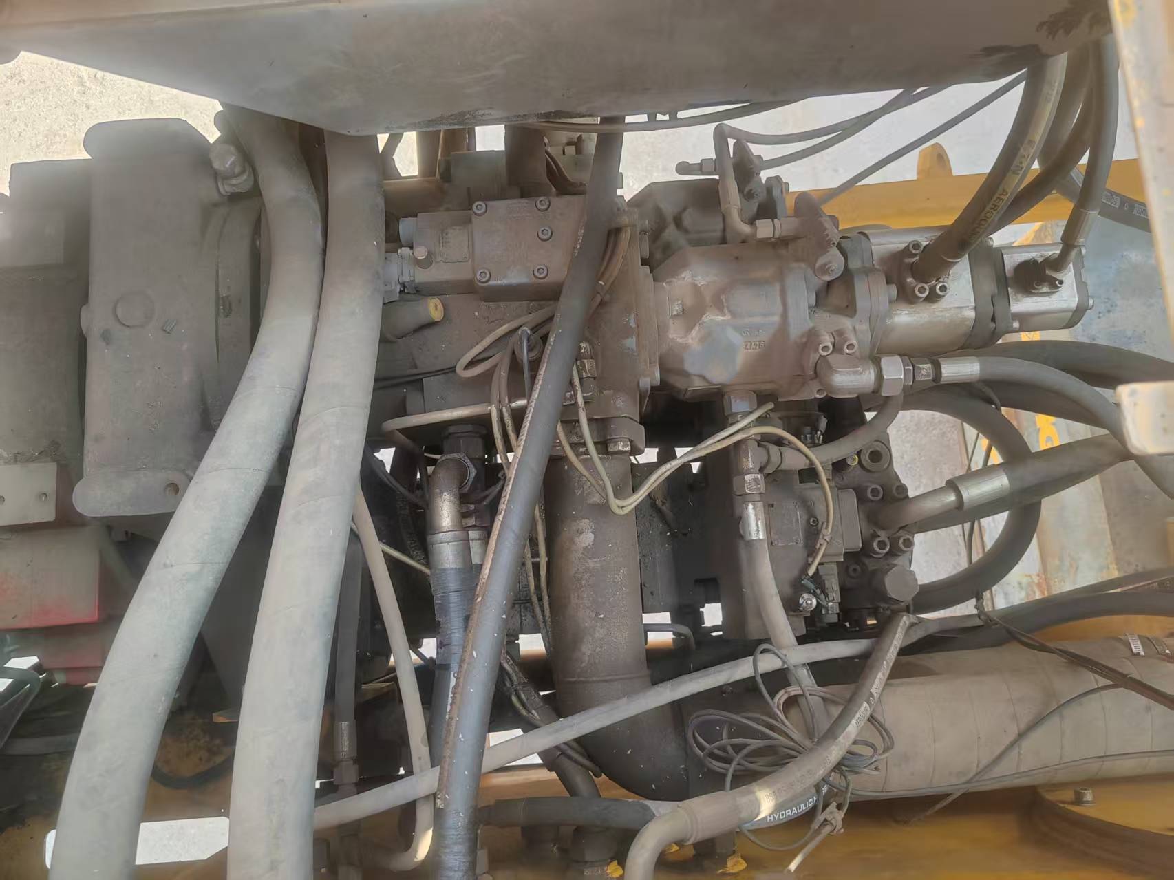 徐工XGC650履帶式起重機