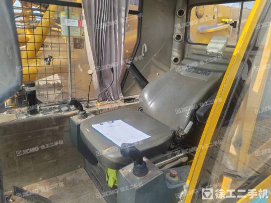 徐工XGC650履帶式起重機