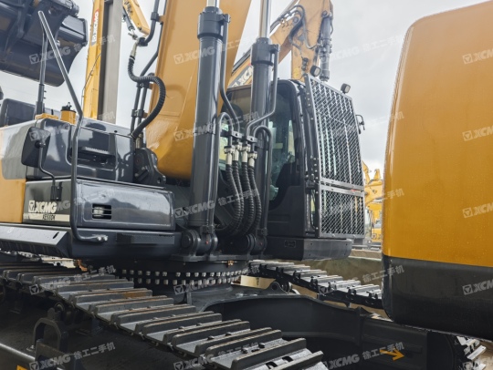 徐工XE500DK履带式挖掘机