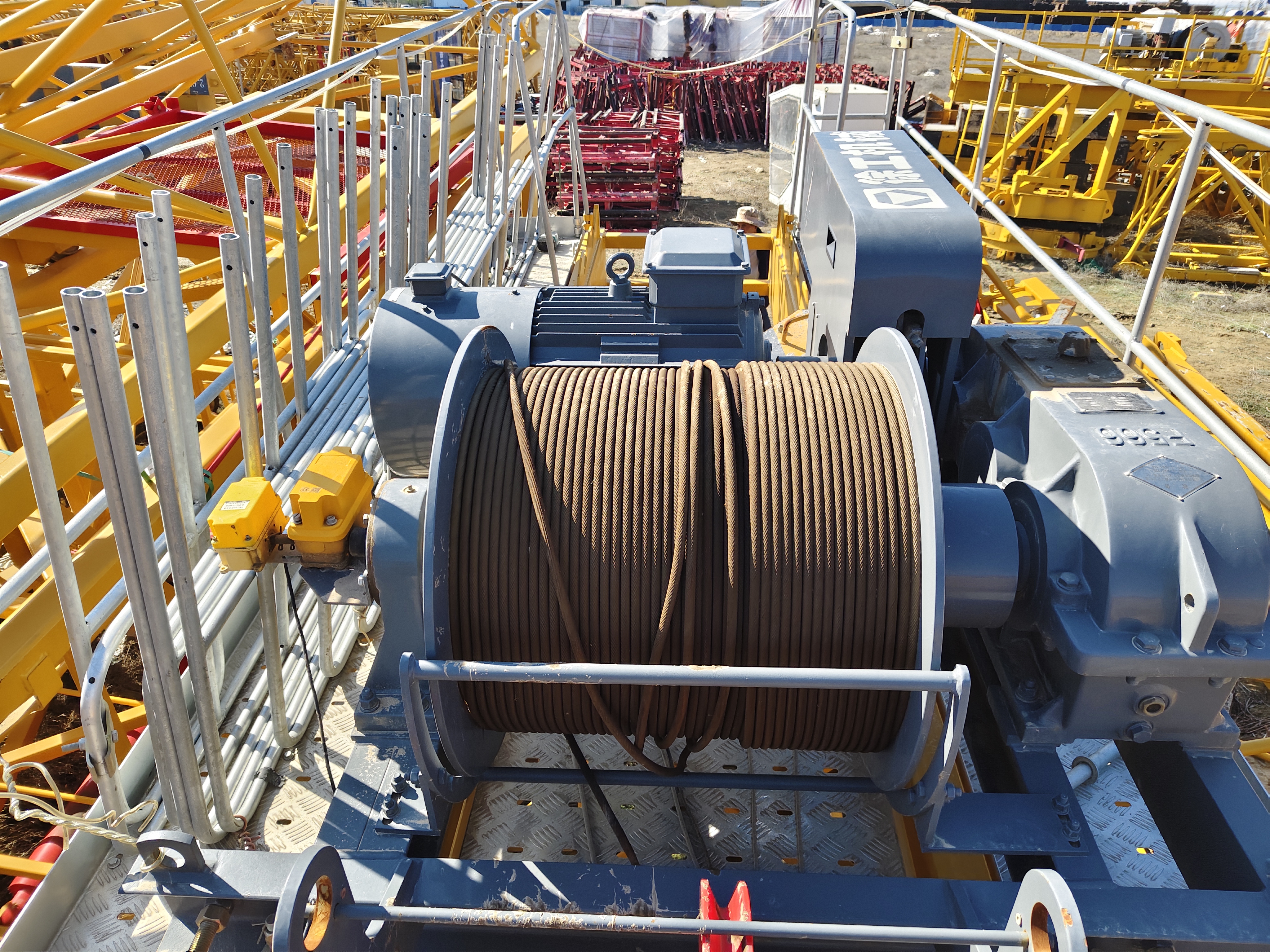 徐工XGT6010-6S1塔式起重机