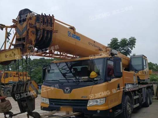 徐工QY25K5A汽車起重機