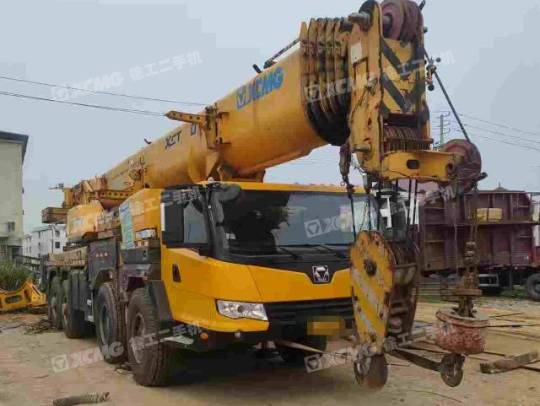 徐工XCT80L6汽車起重機