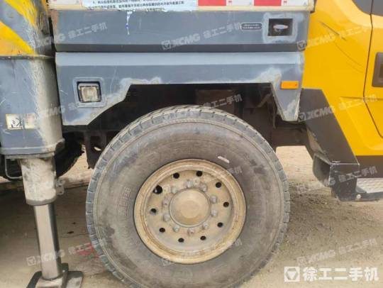 徐工XCT80L6汽車起重機