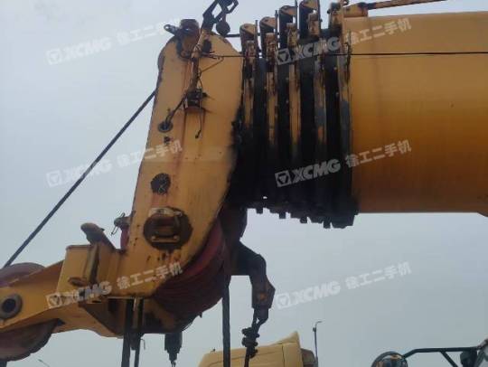 徐工XCT80L6汽車起重機