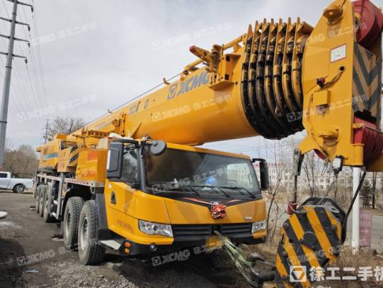 徐工XCA160L8_2全地面起重機