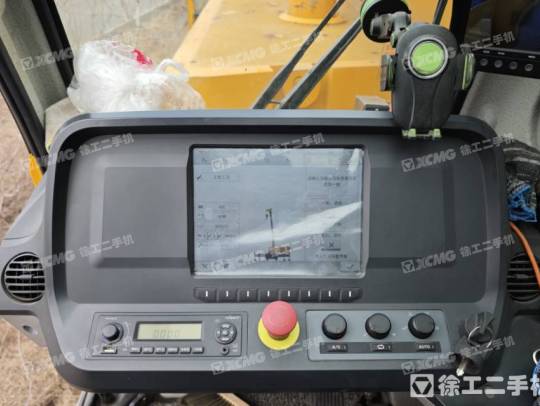 徐工XCA160L8_2全地面起重機