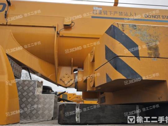 徐工XCA160L8_2全地面起重機