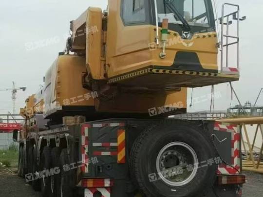 徐工XCA550全地面起重機