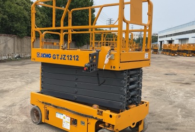 徐工XCF1612K内燃平衡重叉车