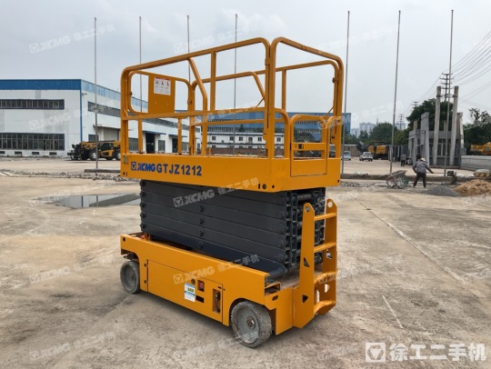 徐工XCF1612K内燃平衡重叉车